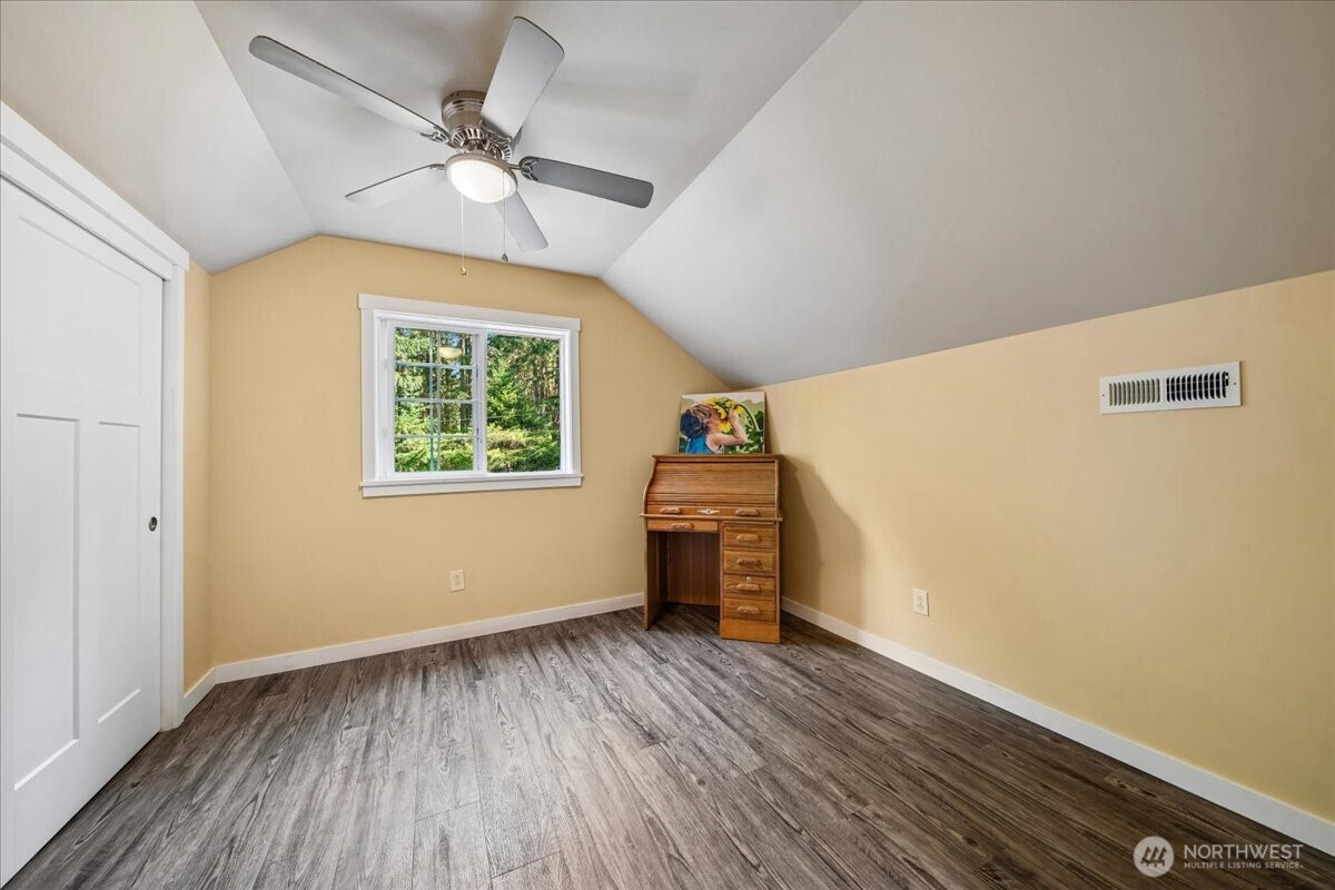 12012 Sound Drive Property Photo 32