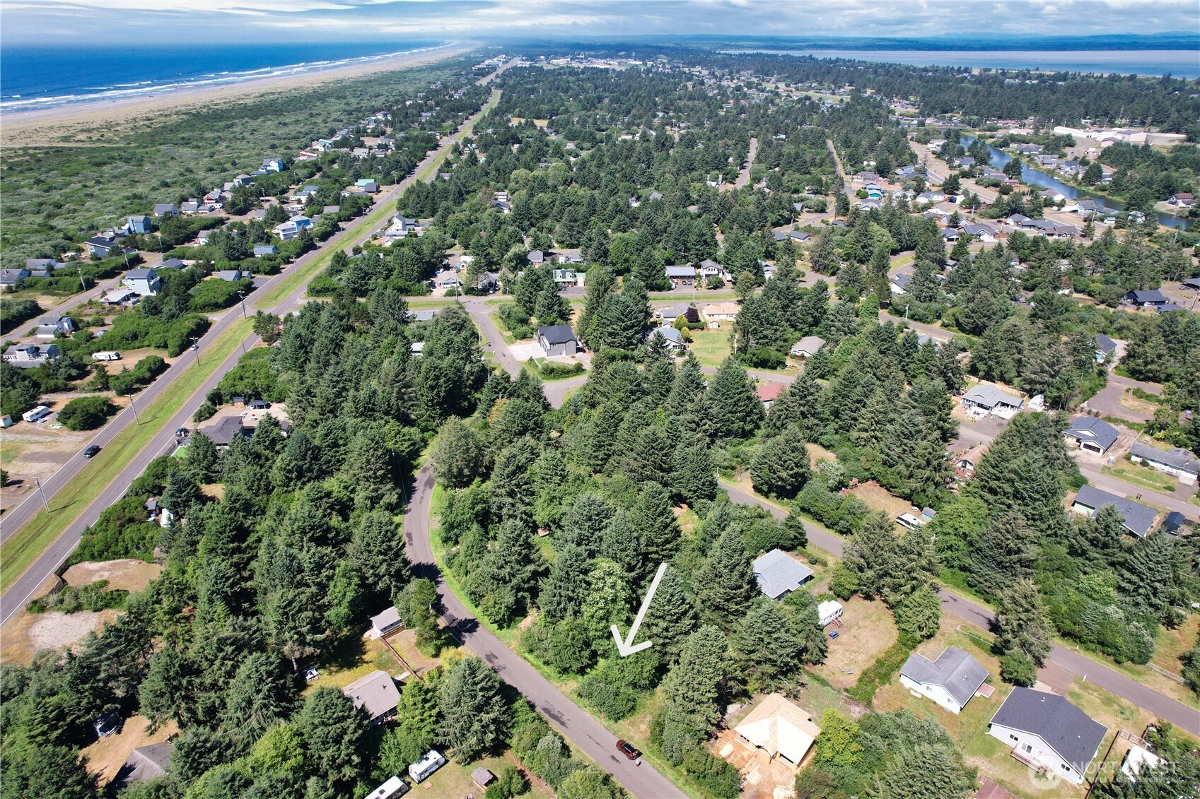 372 Cygnus Avenue Property Photo 1