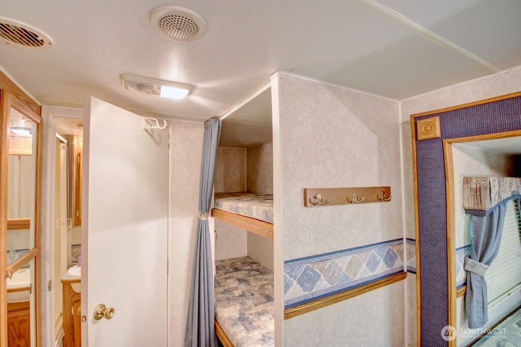 290 Schinn Canyon Drive Property Photo 13