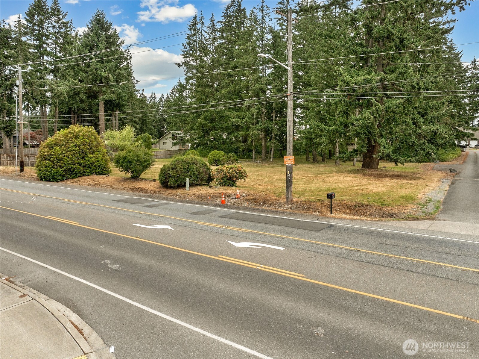4705 208th Street Property Photo 2