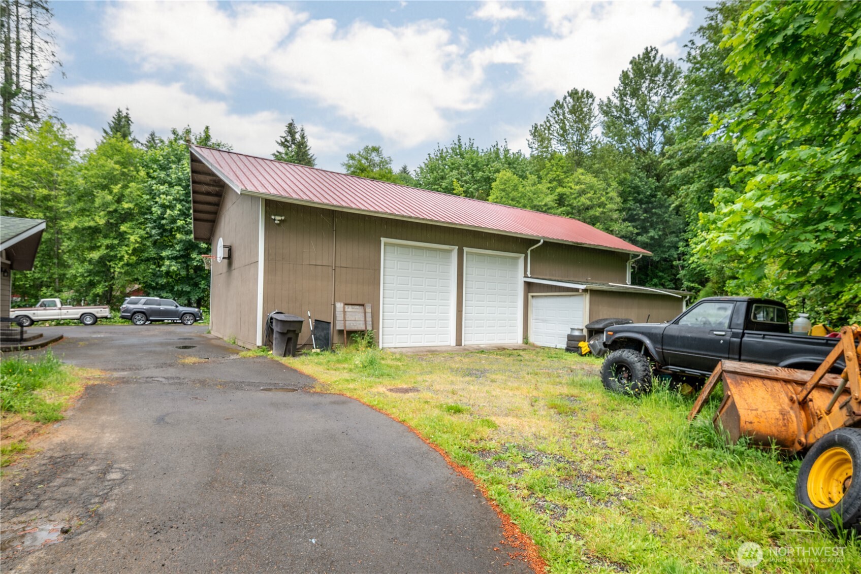 1430 Hazel Dell Property Photo 4