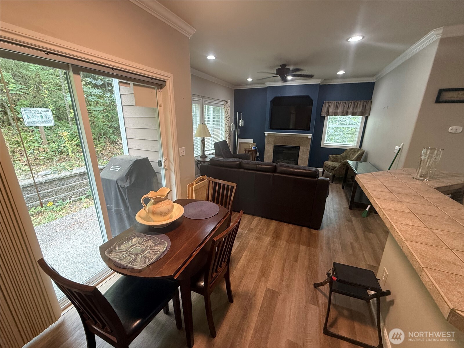 5146 Evan Court Property Photo 6