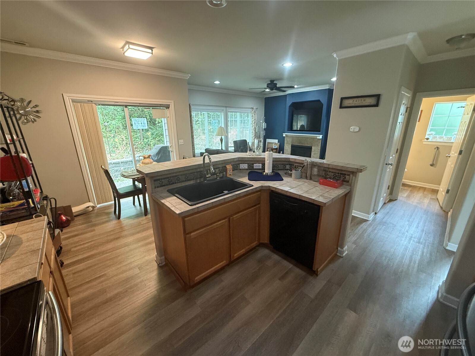5146 Evan Court Property Photo 7