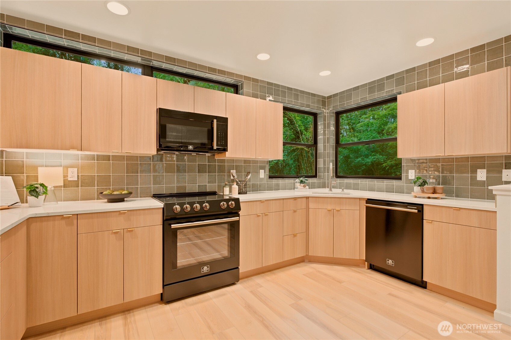 14151 Komedal Road Property Photo 8