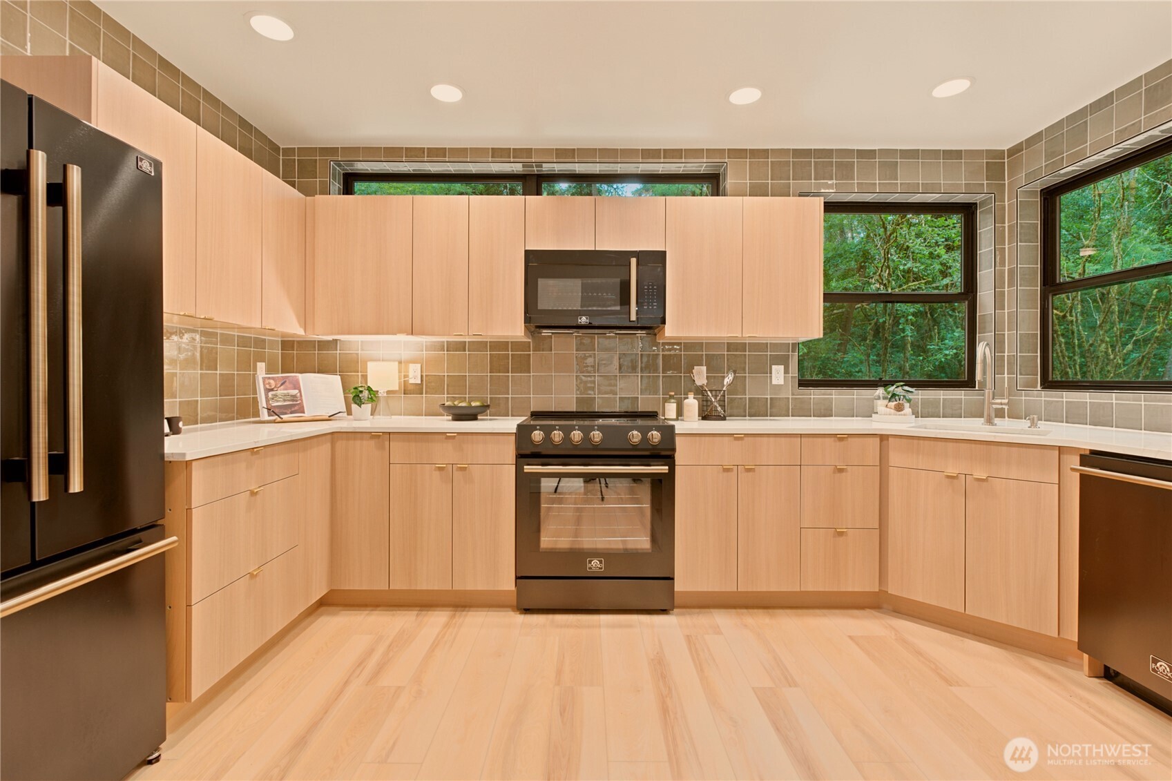 14151 Komedal Road Property Photo 9