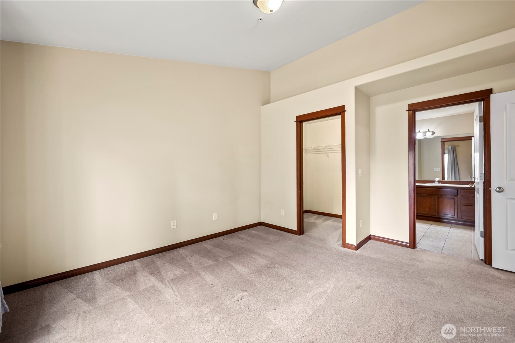 14611 50th Avenue M201 Property Photo 16