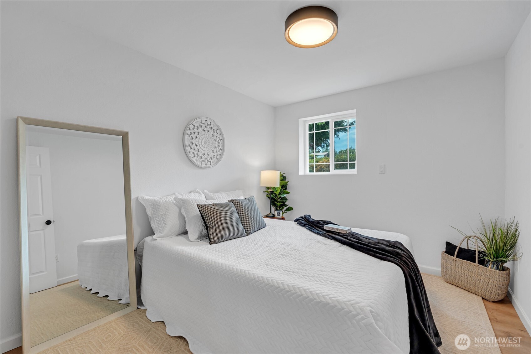 11 Les Saints Road Property Photo 33