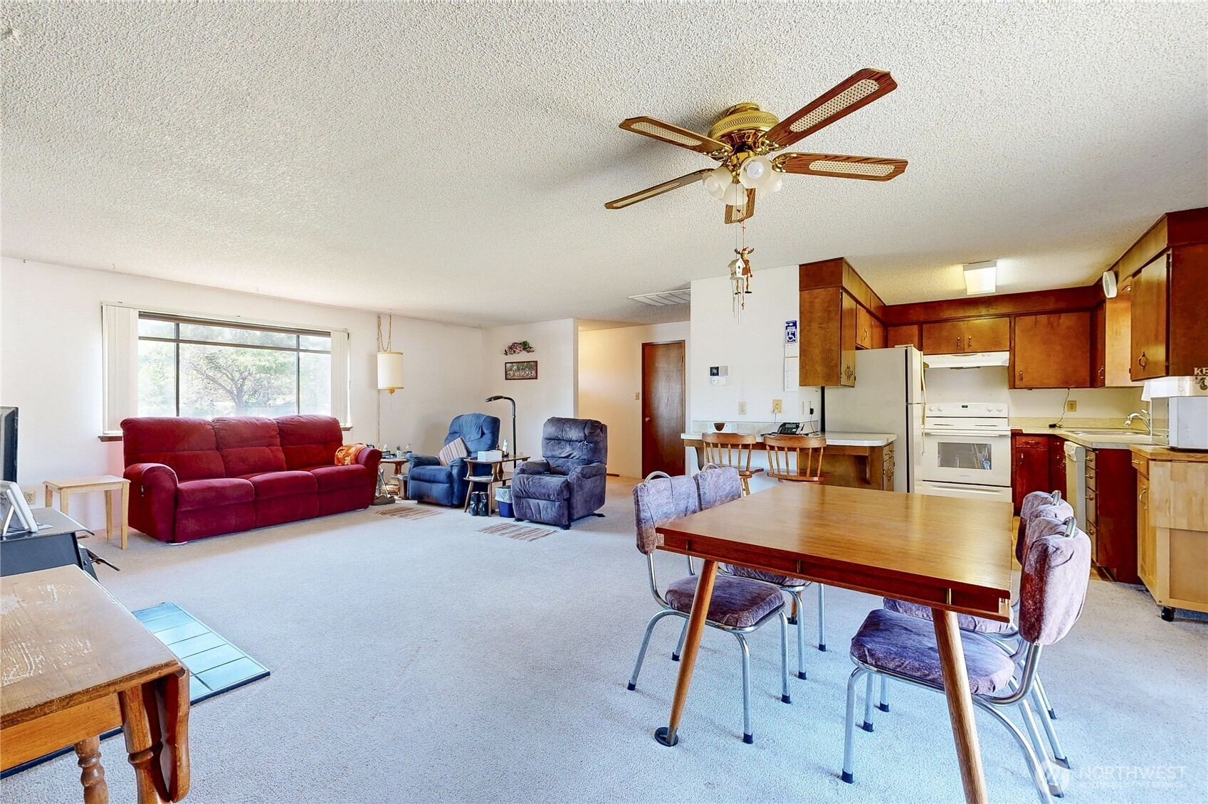 516 Rose Street Property Photo 3