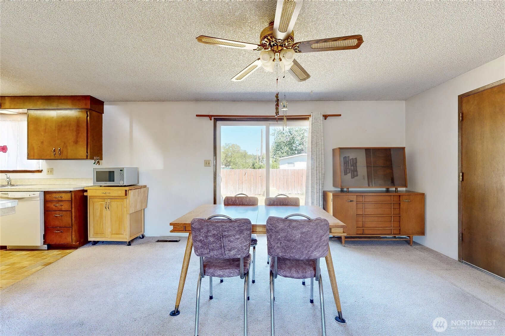 516 Rose Street Property Photo 6