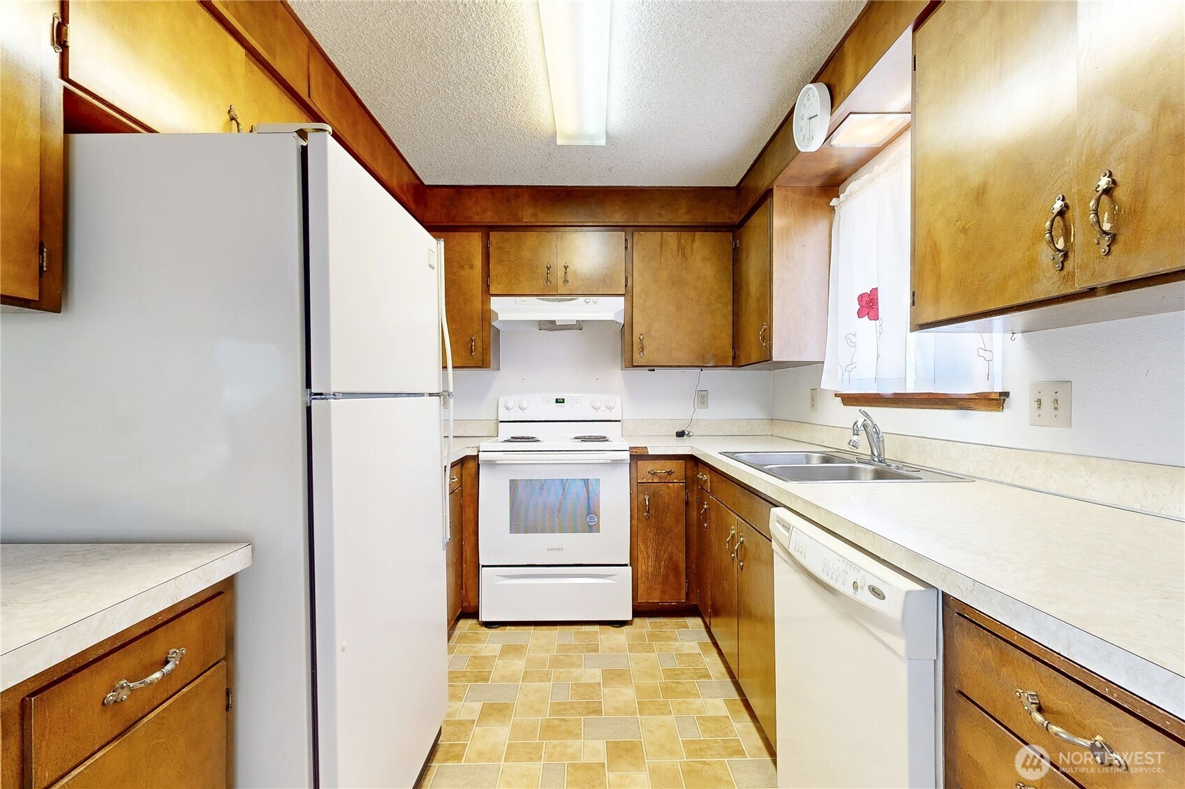 516 Rose Street Property Photo 10