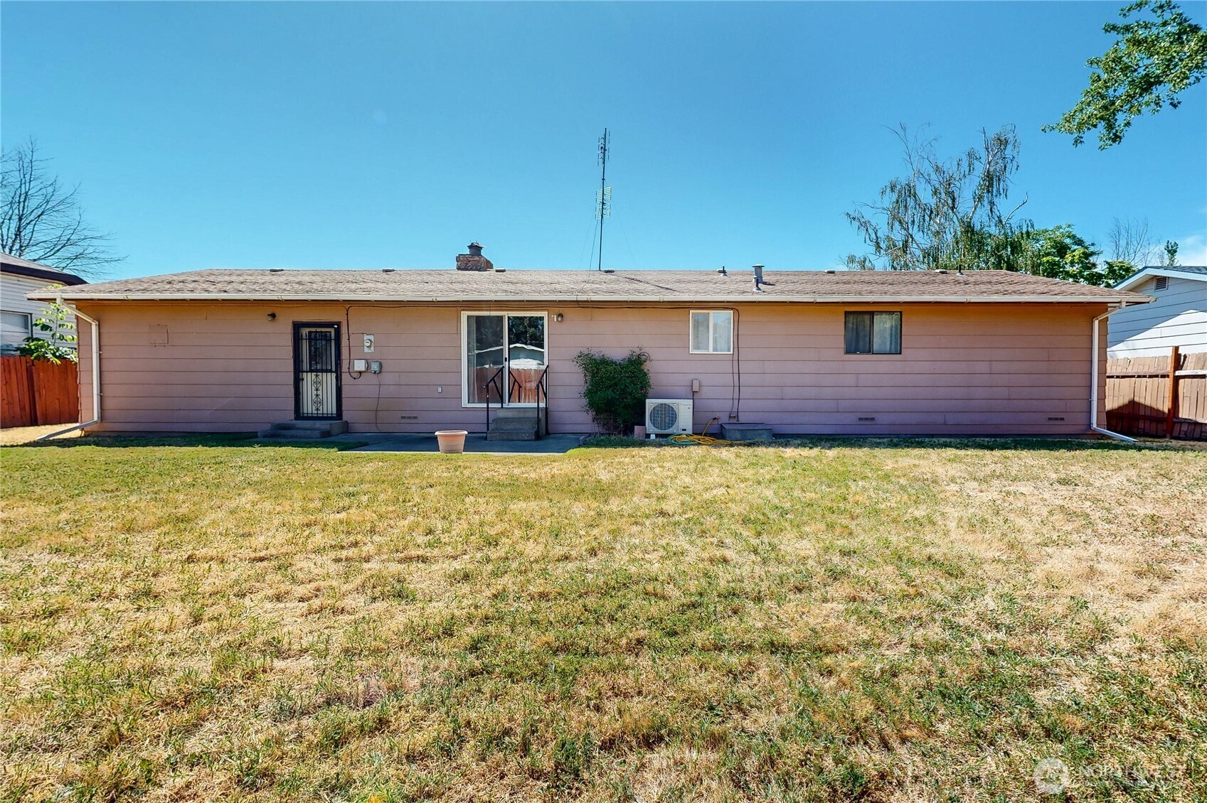 516 Rose Street Property Photo 25