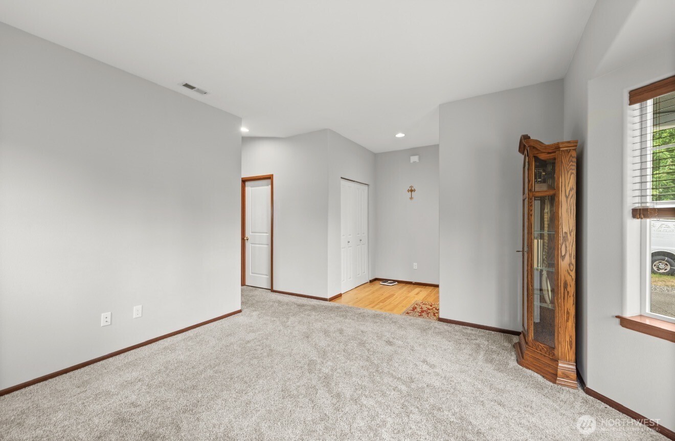 11703 55th Avenue Property Photo 5