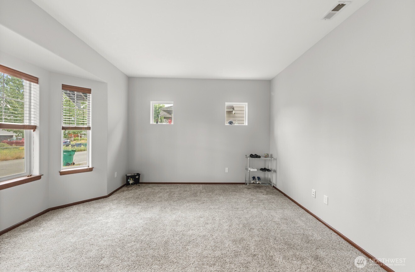 11703 55th Avenue Property Photo 7