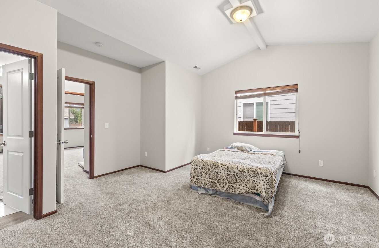11703 55th Avenue Property Photo 32