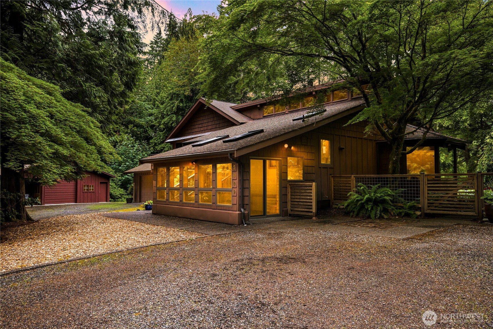 5009 Samish Way Property Photo 2