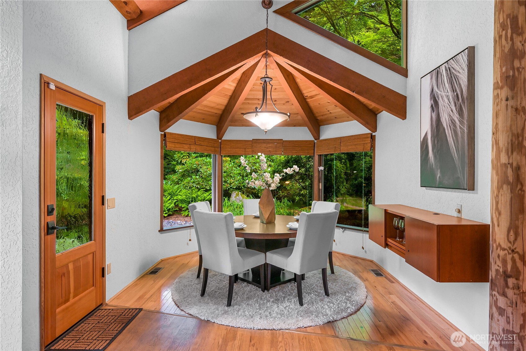 5009 Samish Way Property Photo 8