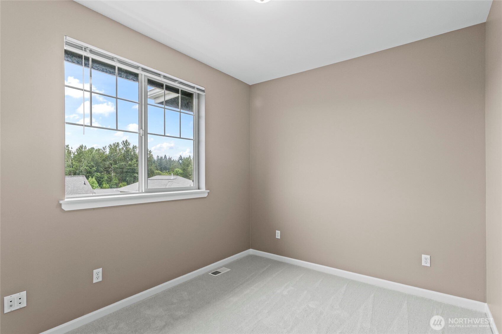 1447 Cherry Avenue Property Photo 18