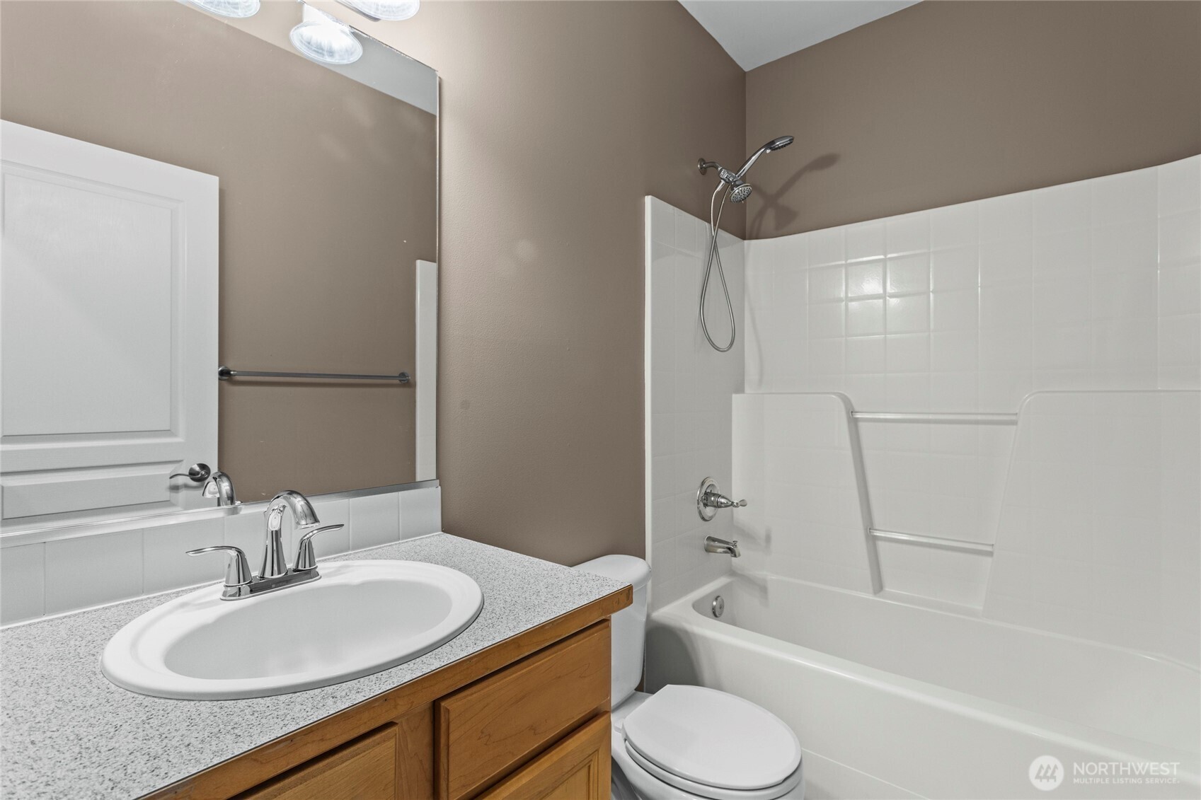 1447 Cherry Avenue Property Photo 20