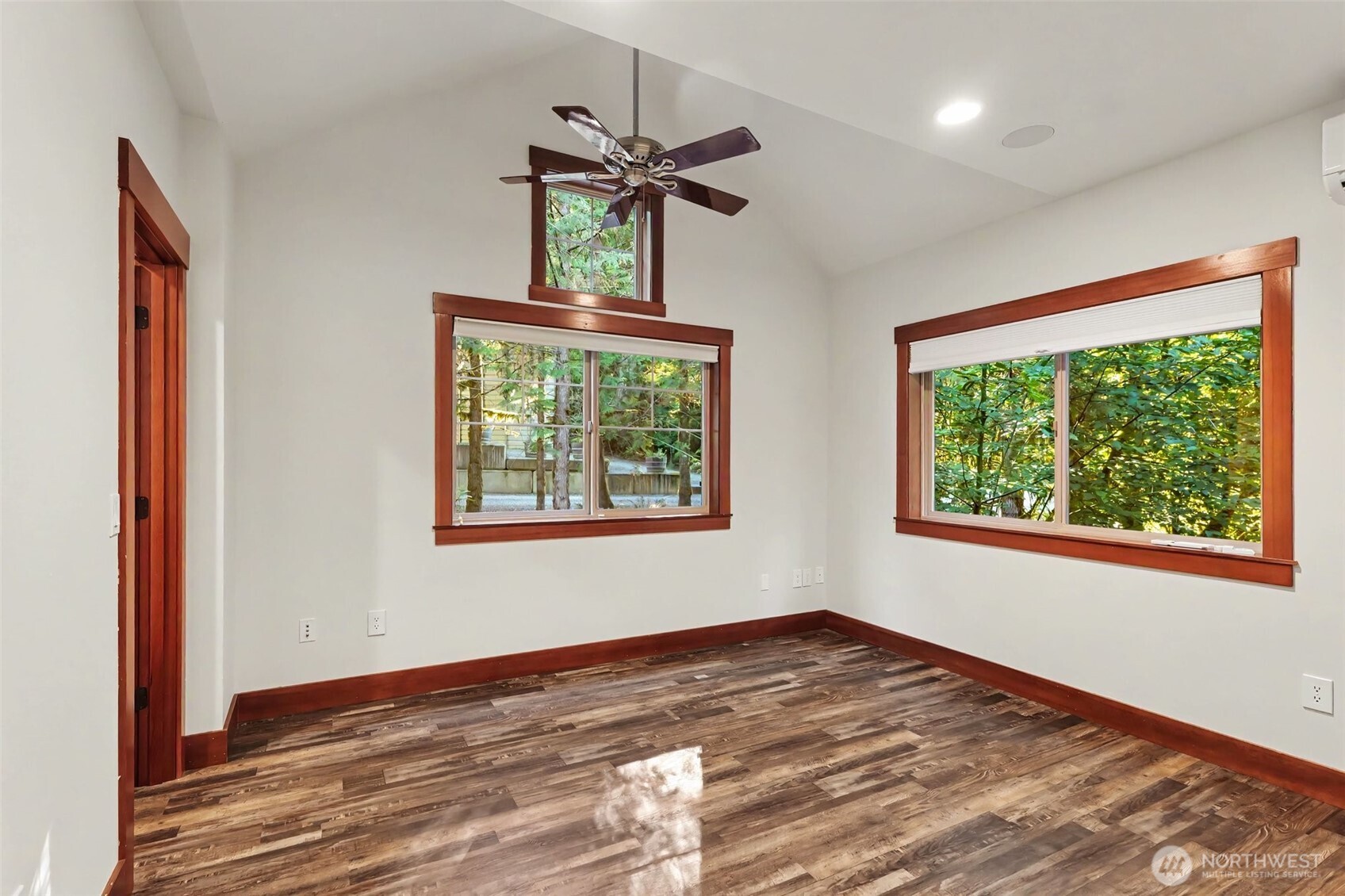 6501 215th Avenue Property Photo 17
