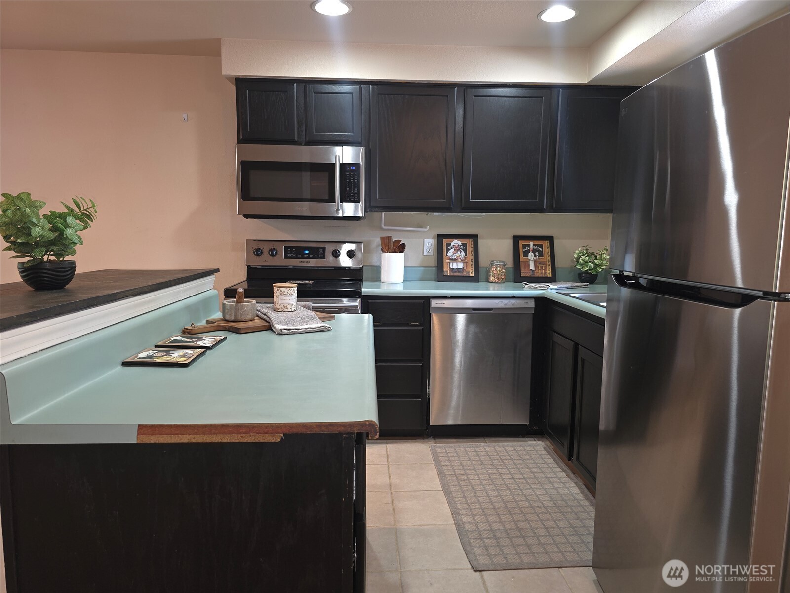 4701 Nw Walgren Drive 204 Property Photo 11