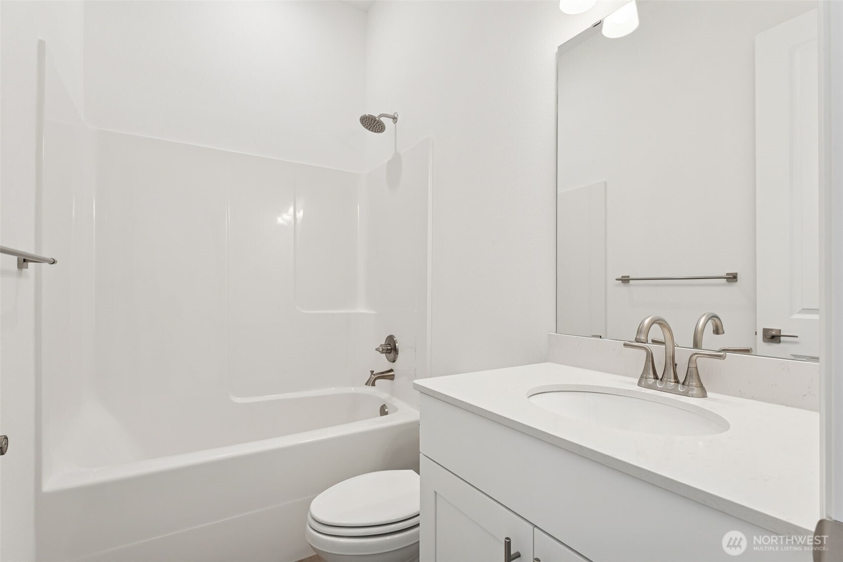 5811 Thornhill Avenue 300 Property Photo 7