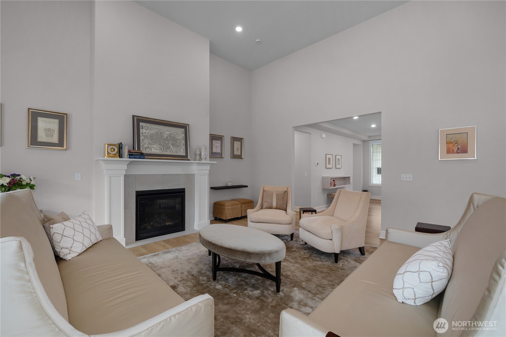 2905 Arrowroot Loop Property Photo 4
