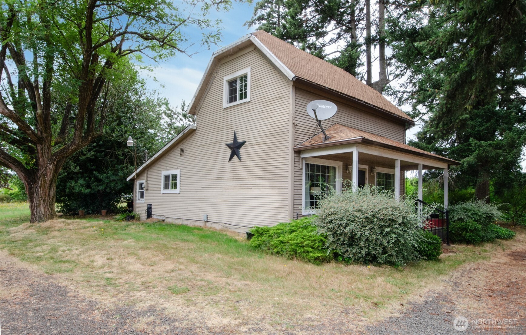 20327 Old Highway 99 Property Photo 5