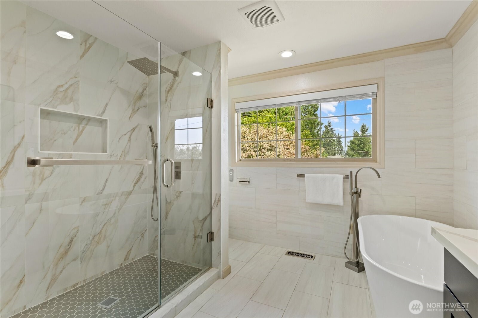 1704 154th Avenue Property Photo 10