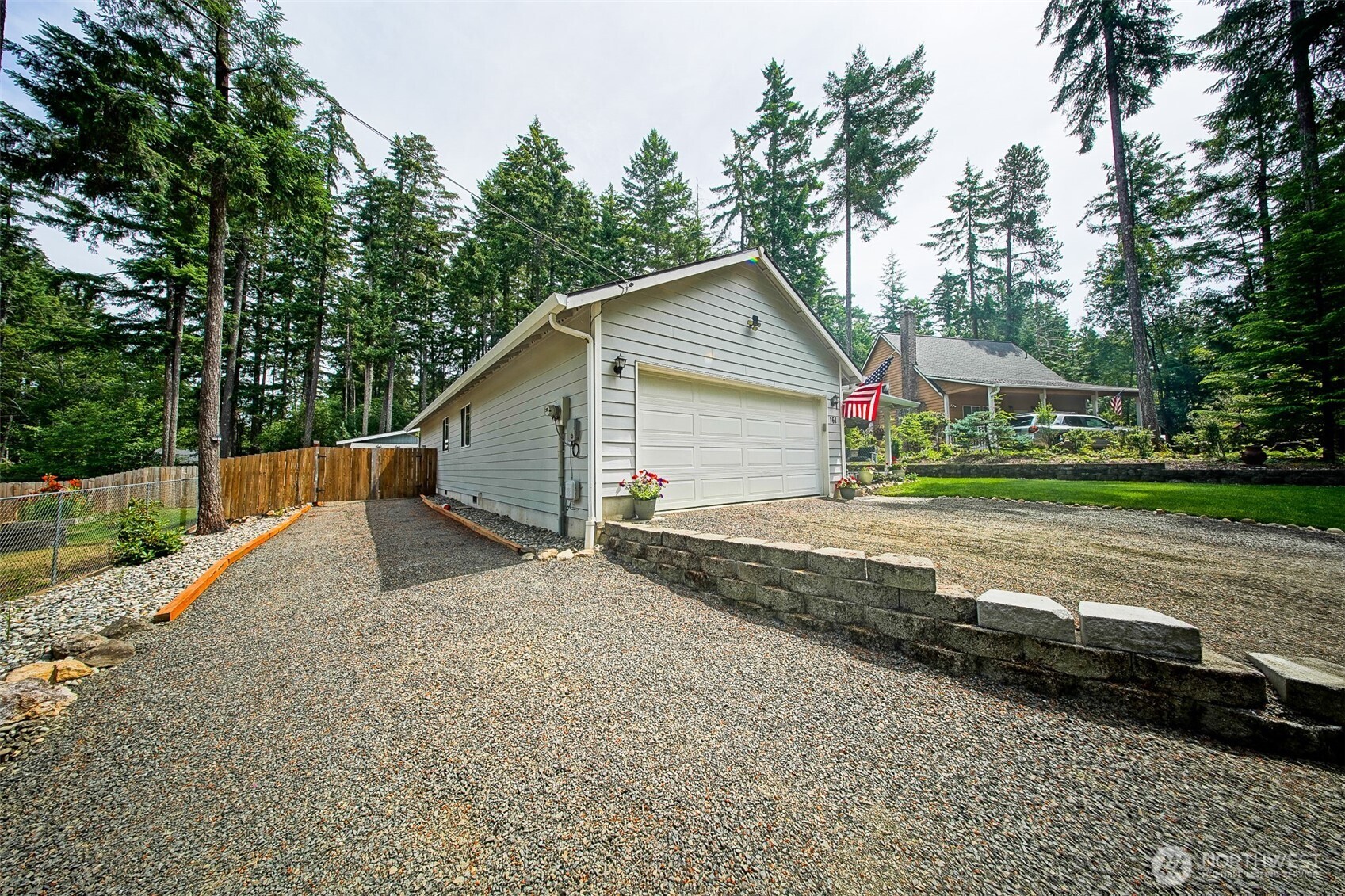 161 E Tenby Way Property Photo 3