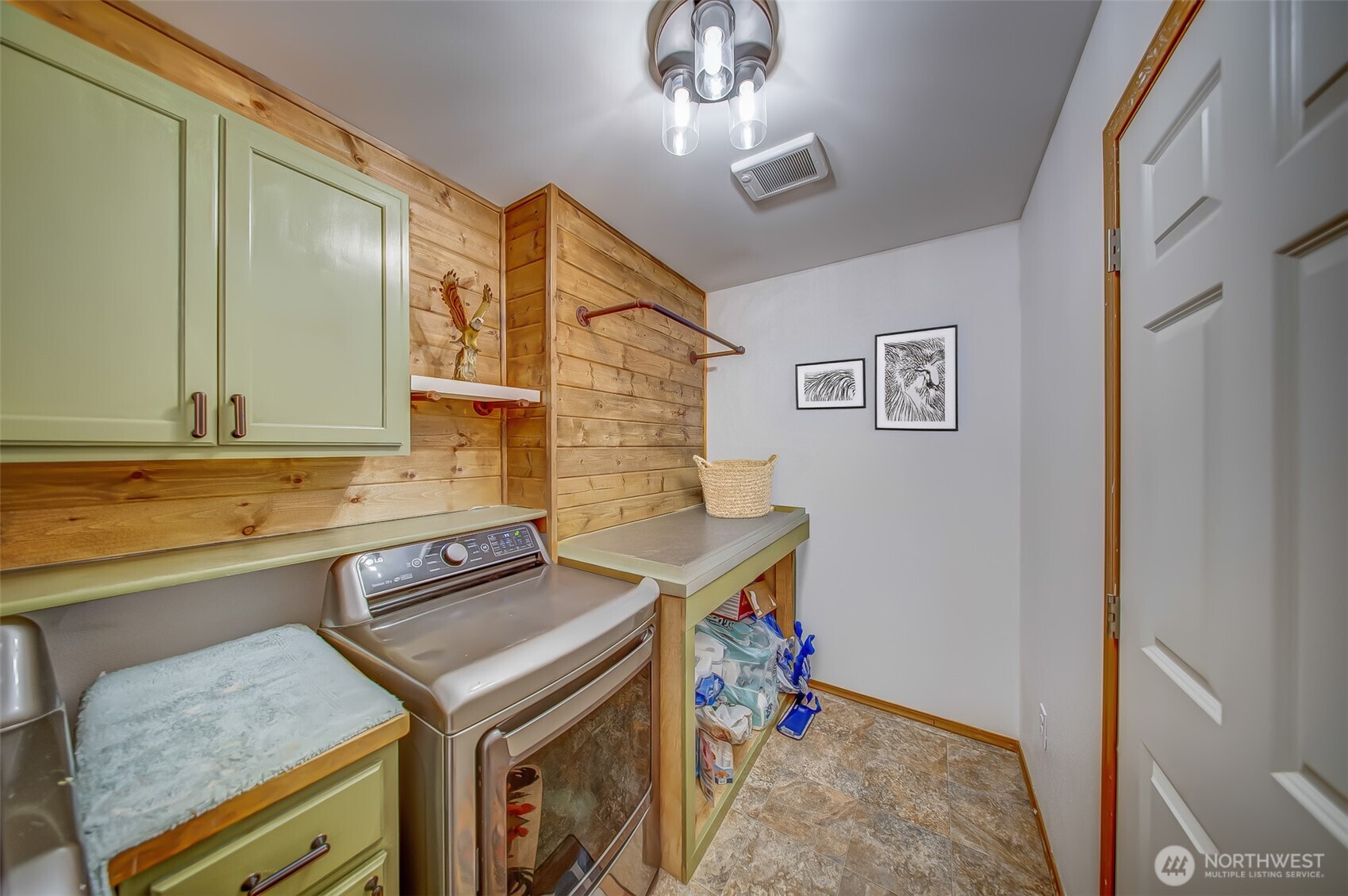 161 E Tenby Way Property Photo 24