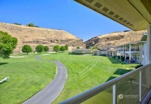 23041 Nw Sunserra Loop C-03 Property Photo 8