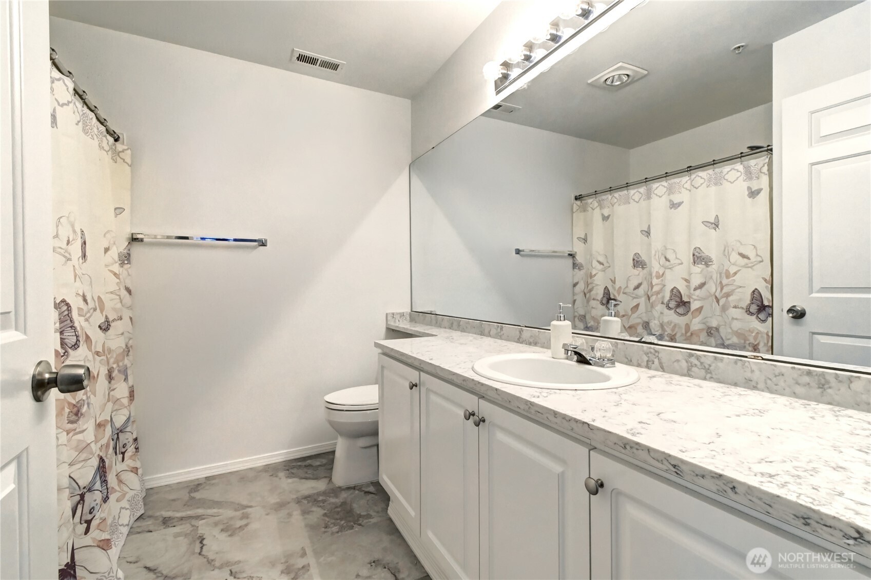 2174 Newport Way 4-6 Property Photo 9