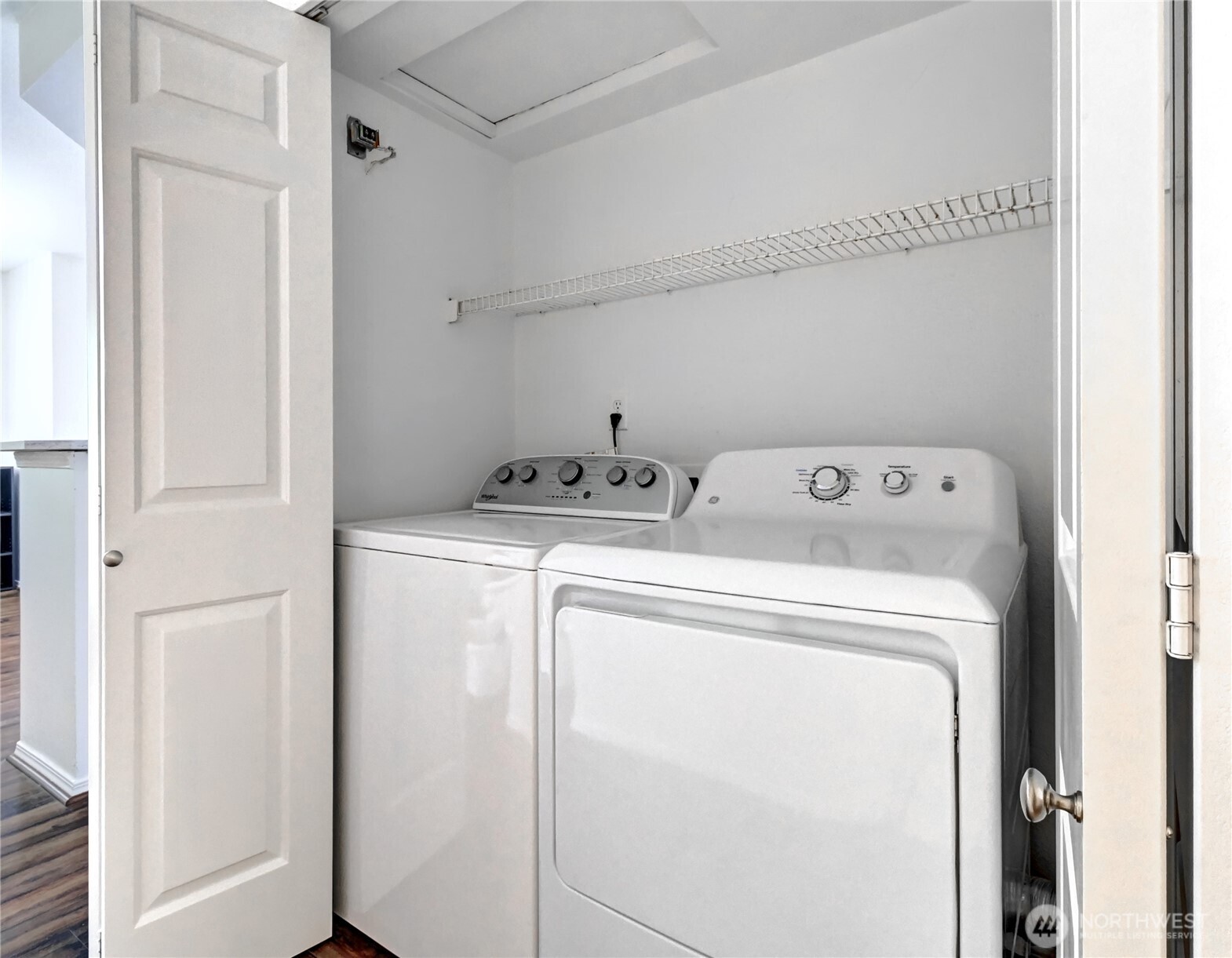 2174 Newport Way 4-6 Property Photo 13