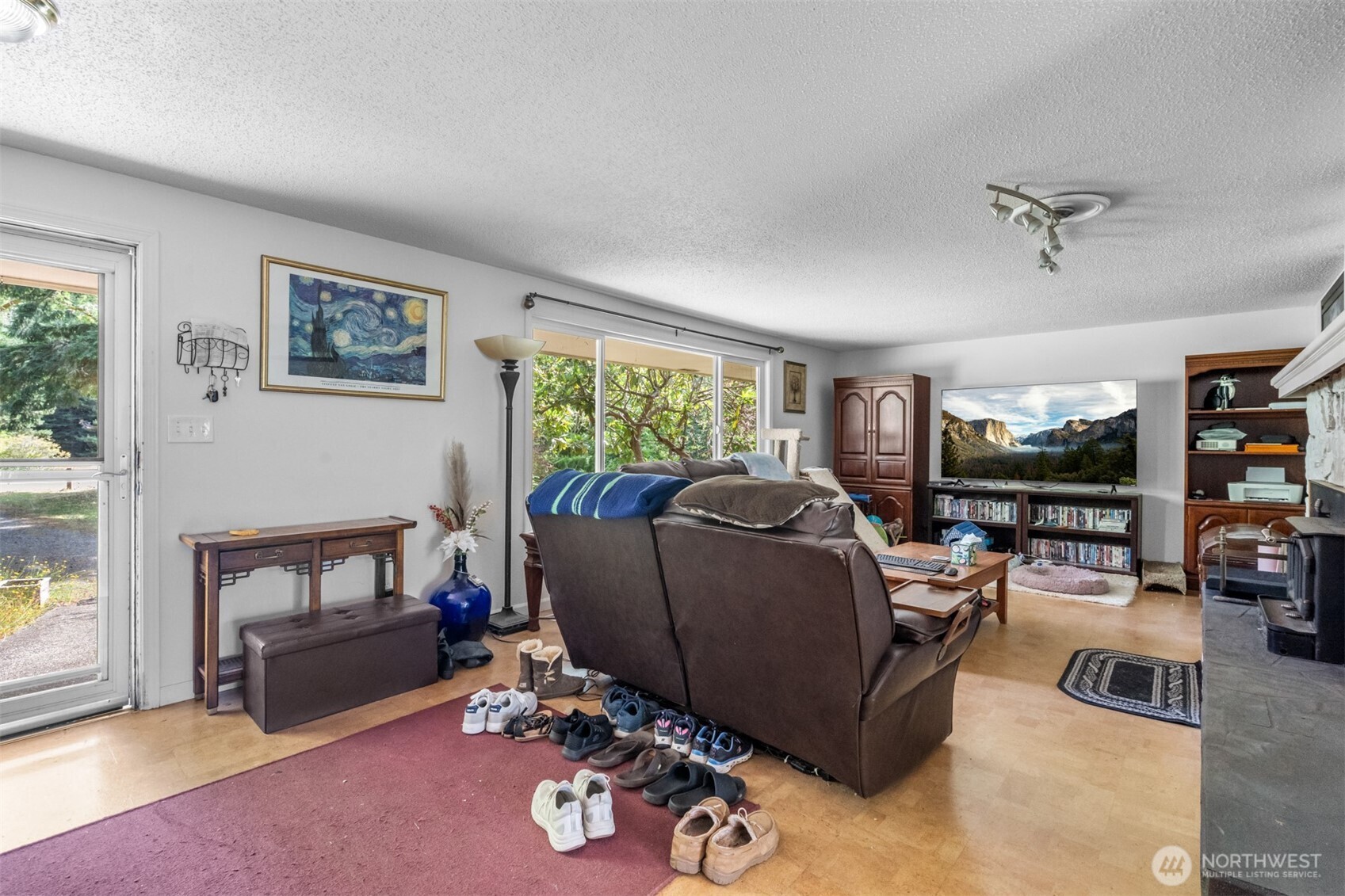 10905 138th Avenue Property Photo 3