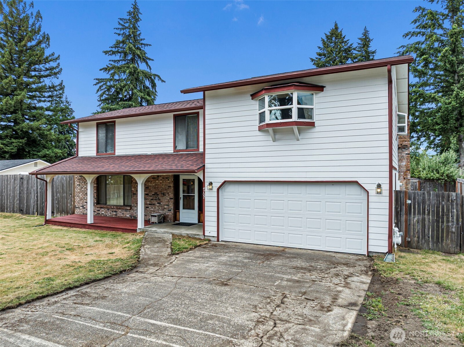 4702 24th Avenue Property Photo 4