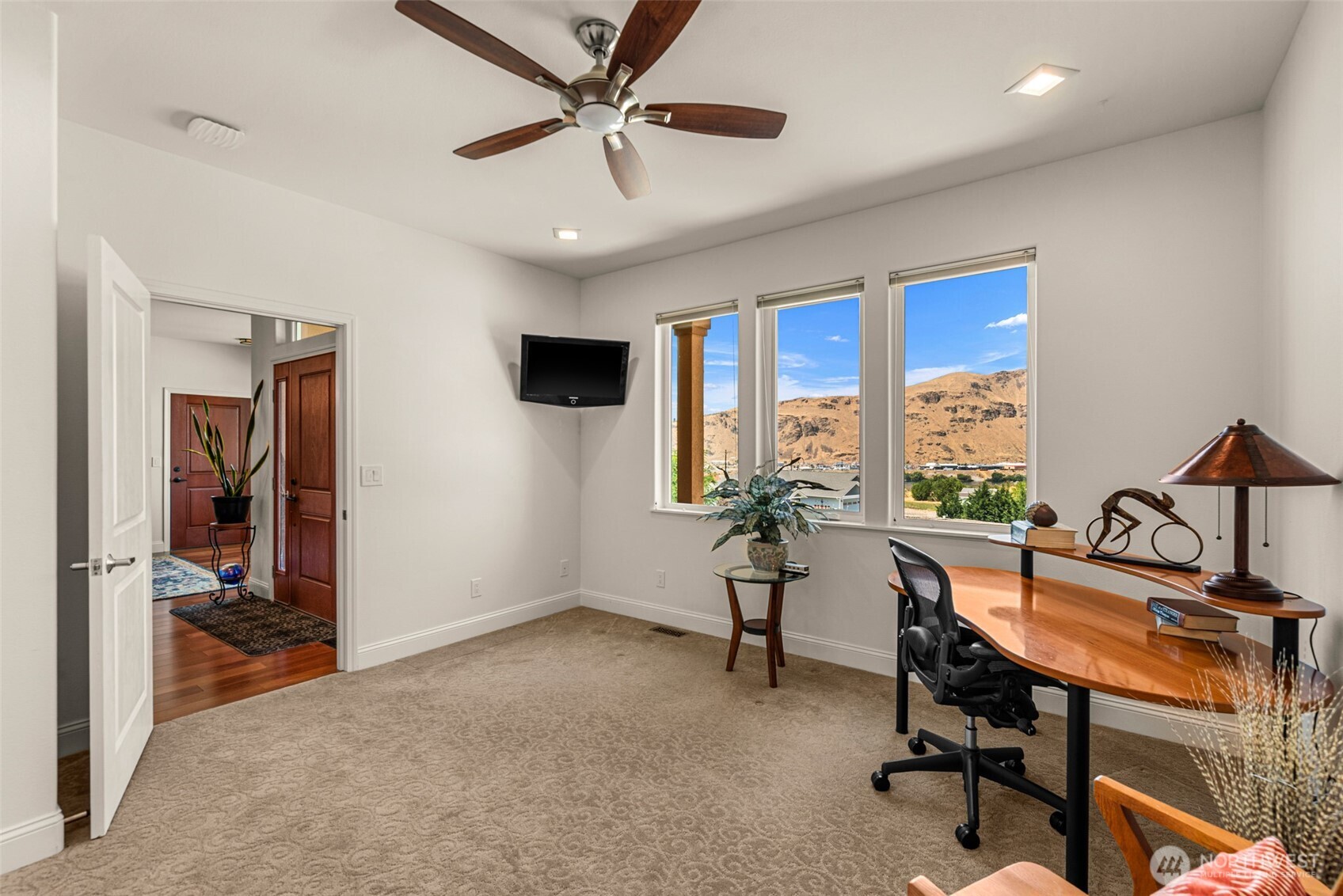 262 42nd Court Property Photo 22