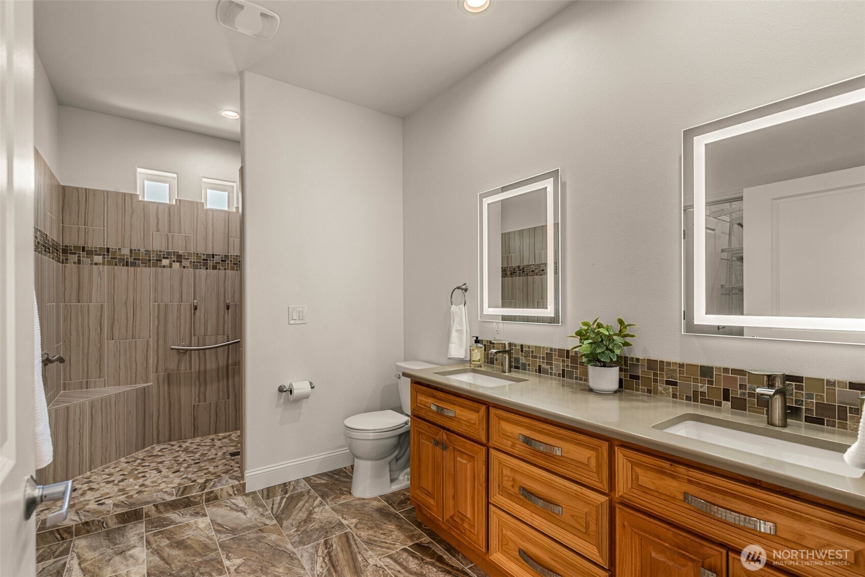 262 42nd Court Property Photo 33