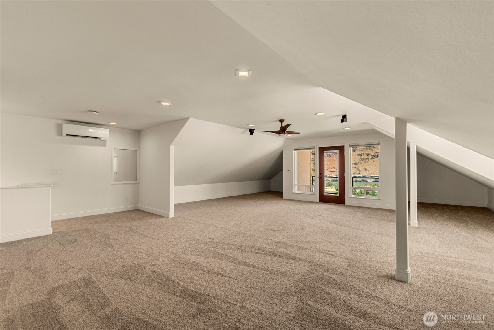 262 42nd Court Property Photo 34
