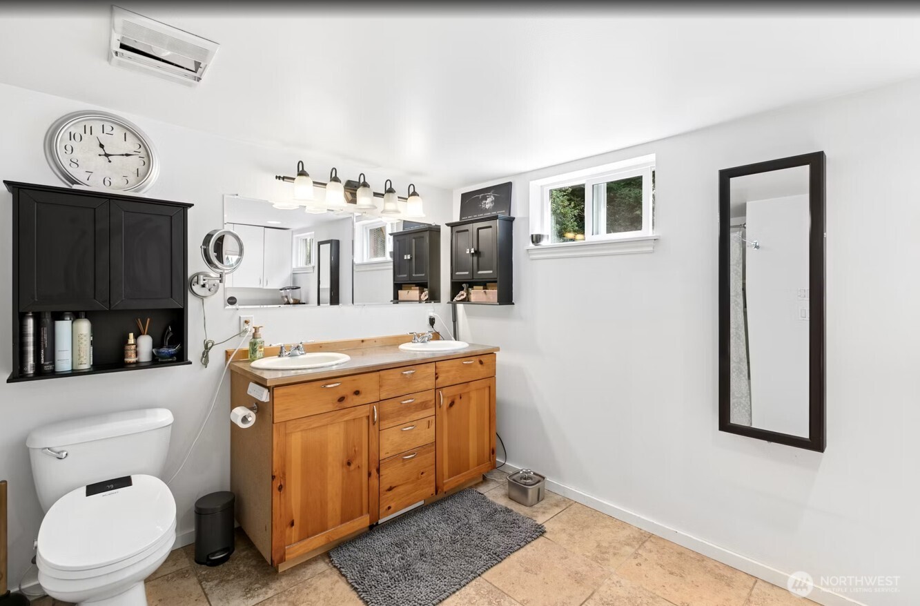 5232 300th Street Property Photo 15