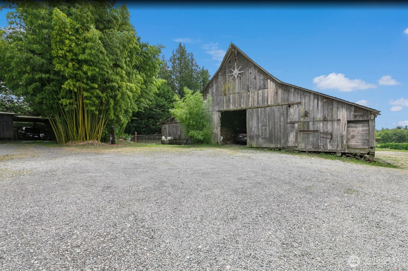 5232 300th Street Property Photo 29