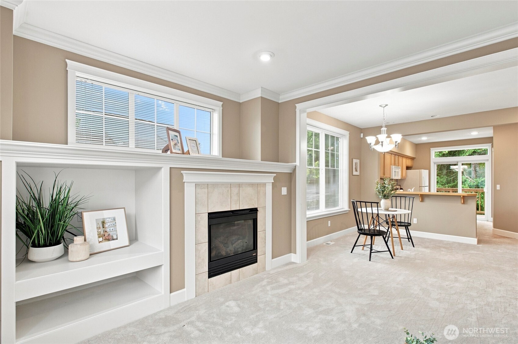129 Birch Street Property Photo 4