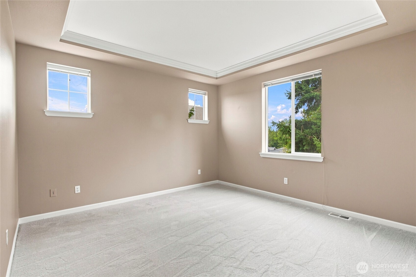 129 Birch Street Property Photo 22