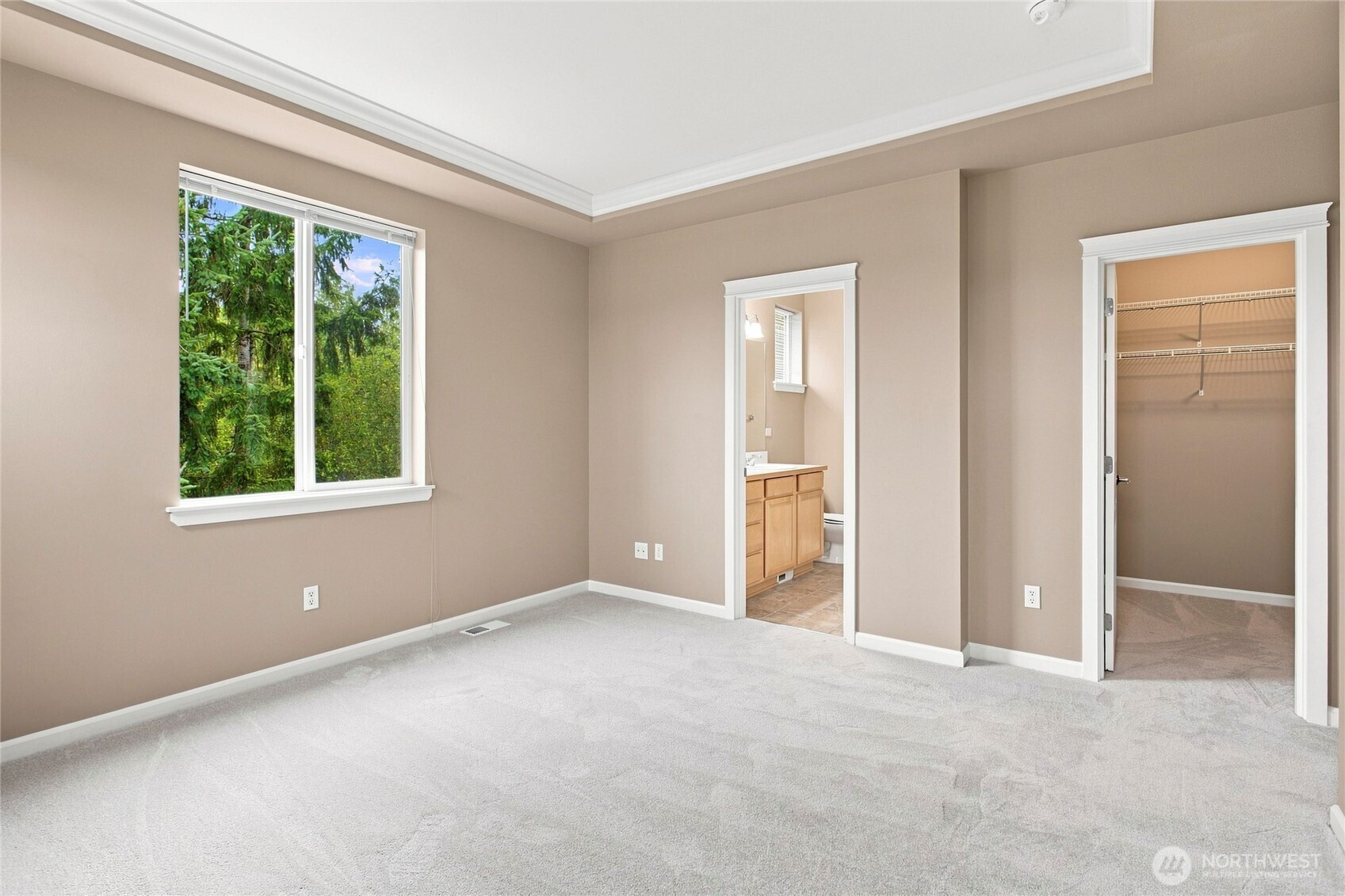 129 Birch Street Property Photo 24
