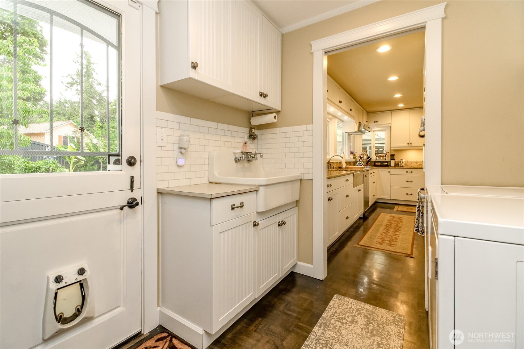 10415 Brook Lane Property Photo 16