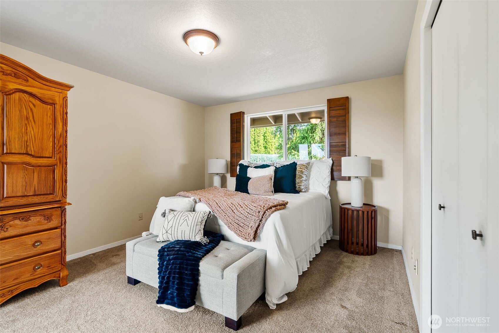 7407 Englewood Avenue Property Photo 32