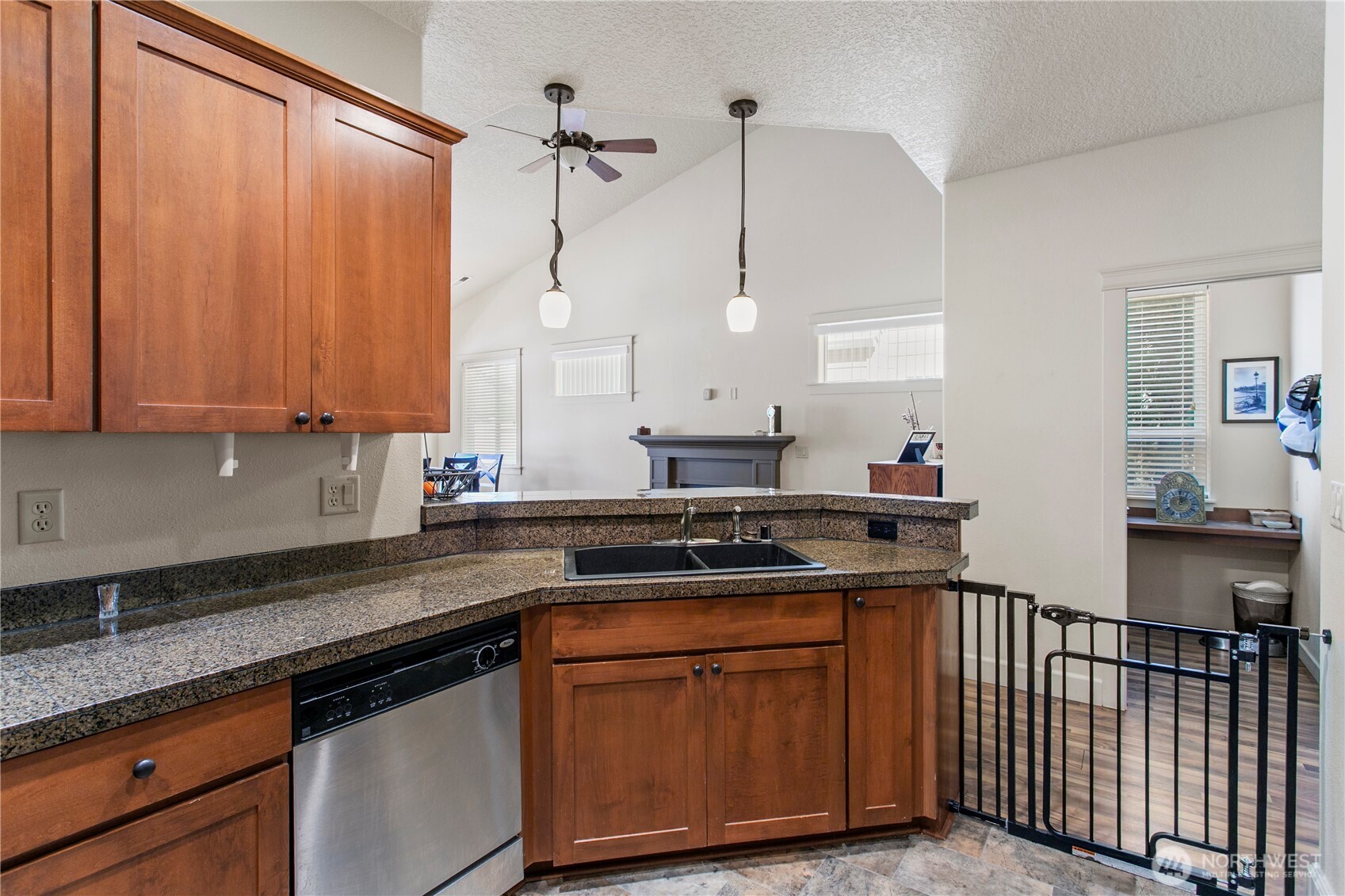 7108 Ne 56th Street Property Photo 4