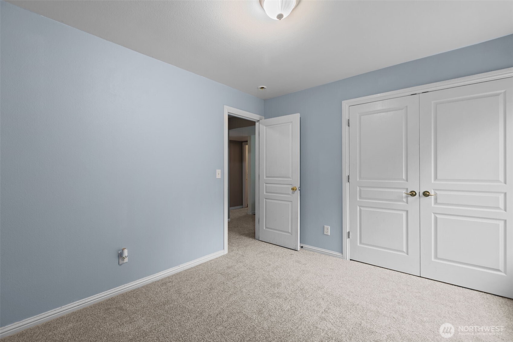 37811 21st Court Property Photo 14