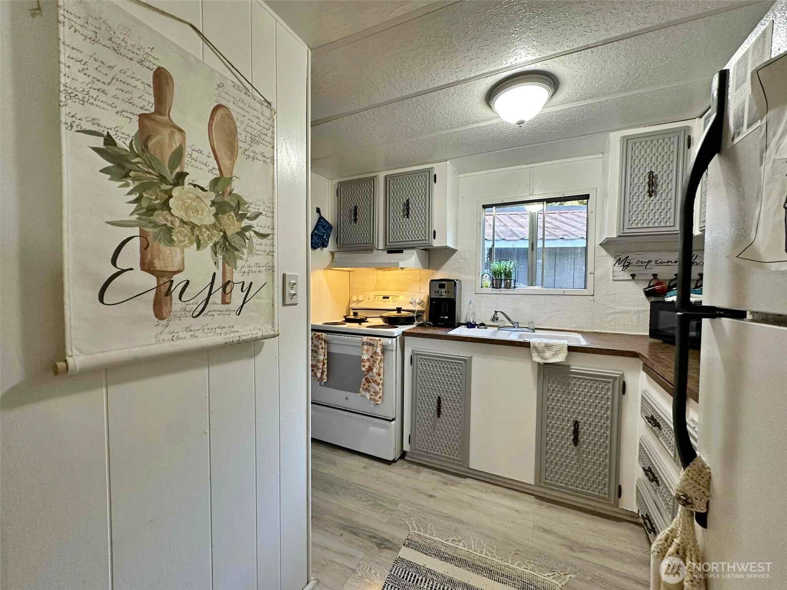 170 Tilton Drive Property Photo 12