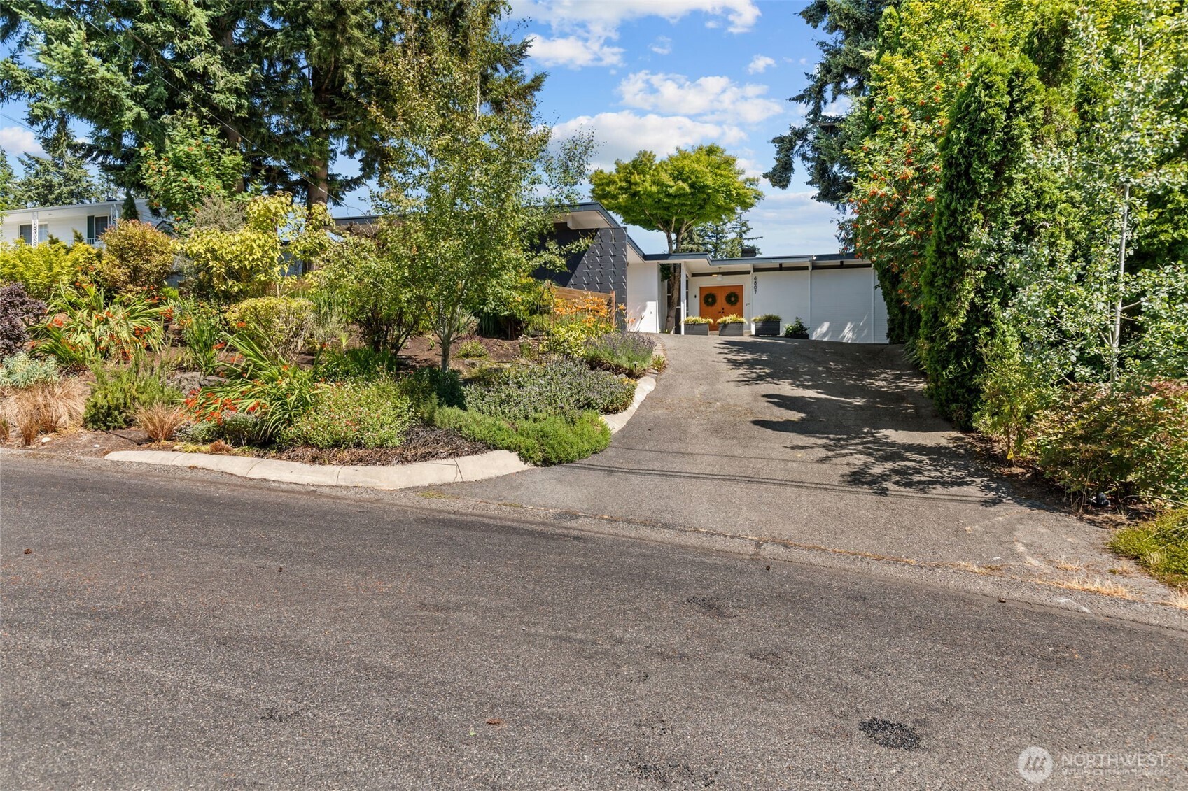 6807 44th Street Court Property Photo 39