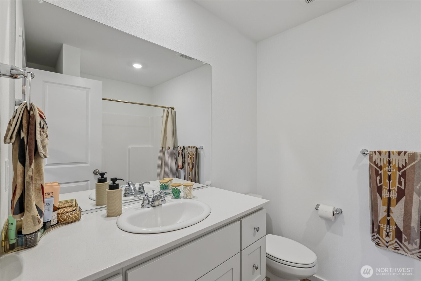 2027 Henderson Way Property Photo 21